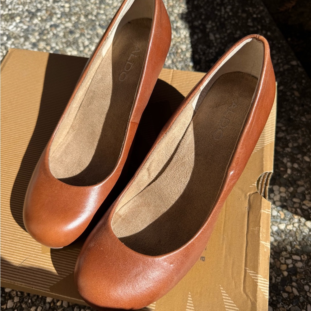 Aldo Women's Tan Leather Loafers